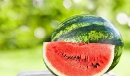 梦见吃瓜但瓜味怪怪的,怪味瓜引发的奇幻之旅