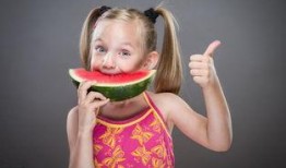 吃瓜群众时尚名字,揭秘吃瓜群众时尚名字背后的故事