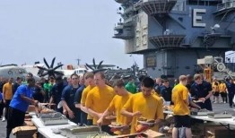 航空母舰吃瓜,海上霸主，吃瓜群众眼中的传奇巨舰