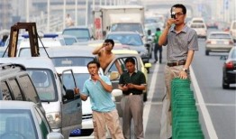 汕头吃瓜群众事件,网络舆论的风暴与反思