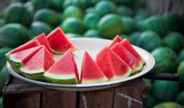 最近网上吃瓜,揭秘近期热门“吃瓜”事件背后的真相