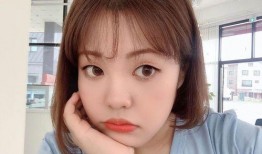 网红女主吃瓜,揭秘娱乐圈幕后真相