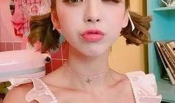 吃瓜女抖音,吃瓜女，揭秘网络热点的幕后故事