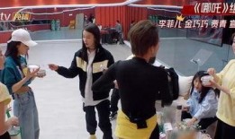 吃瓜名场面小品,揭秘吃瓜名场面小品背后的欢乐与智慧