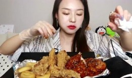 吃瓜小姐姐吃炸鸡,美味与欢乐的完美邂逅