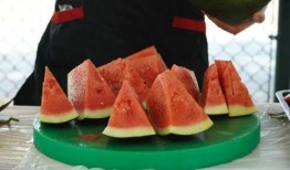 西安大学吃瓜,吃瓜群众揭秘校园热点事件