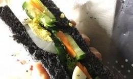 挑战吃咸瓜尾,咸瓜尾的独特风味大揭秘